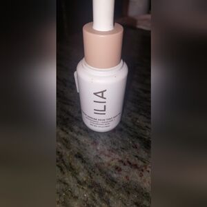 Ilia super serum skin tint spf 40 balos foundation light coverage
